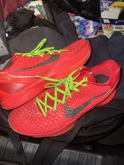 Kobe reverse grinch size 12.5 MENS