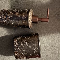 Brown Soap dispenser & toothbrush holder