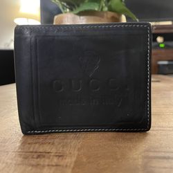 Mens Vintage Gucci Wallet for Sale in Santa Ana, CA - OfferUp