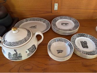 Prinknash Abbey Pottery Bewick’s Beasts Safari Dinner Set