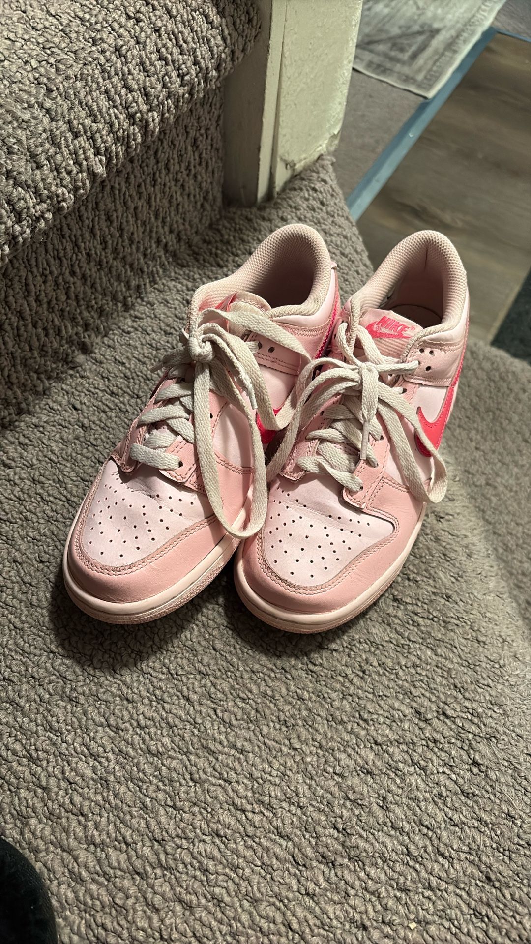 Nike Dunk Low Pink Hot Pink