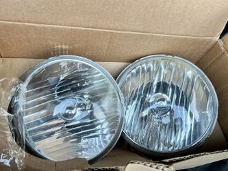 Set Of Headlights For 2013 Jeep Wrangler 