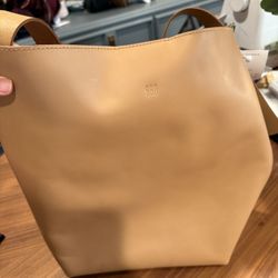 Madewell Tote Essential Bag In Leather