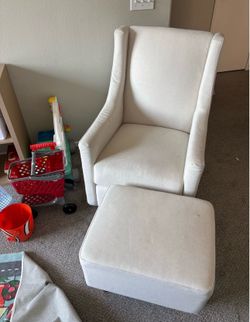 Babyletto glider and ottoman