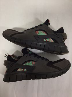Nike huaraches BHM black history month size 10