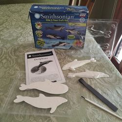 Mold & Paint Dolphins Craft Kit