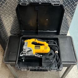 DeWalt 6.5 Amp Corded Variable Speed Jig Saw Jigsaw DW331