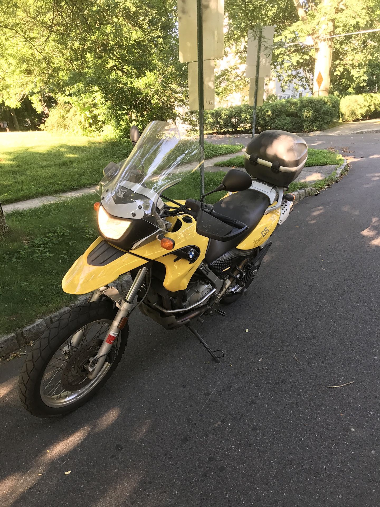 BMW F650GS 2005 dual sport motorcycle