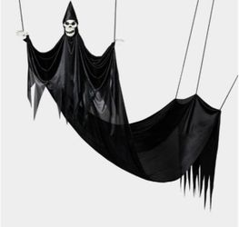 Hyde & Eek Boutique XL Flowing Ghoul Halloween Scene Prop