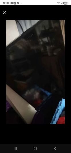 TV LG has a small dent Free