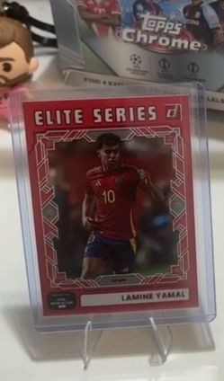 Donruss Elite Series Lamine Yamal Soccer Card