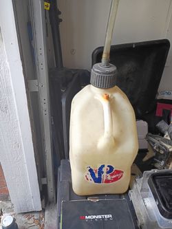 VP racing gas jug