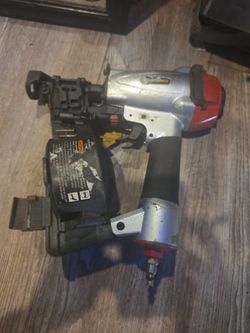 Nail gun
