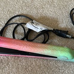 Tropico Studio 1.25" Flat Iron with Waterprint Design