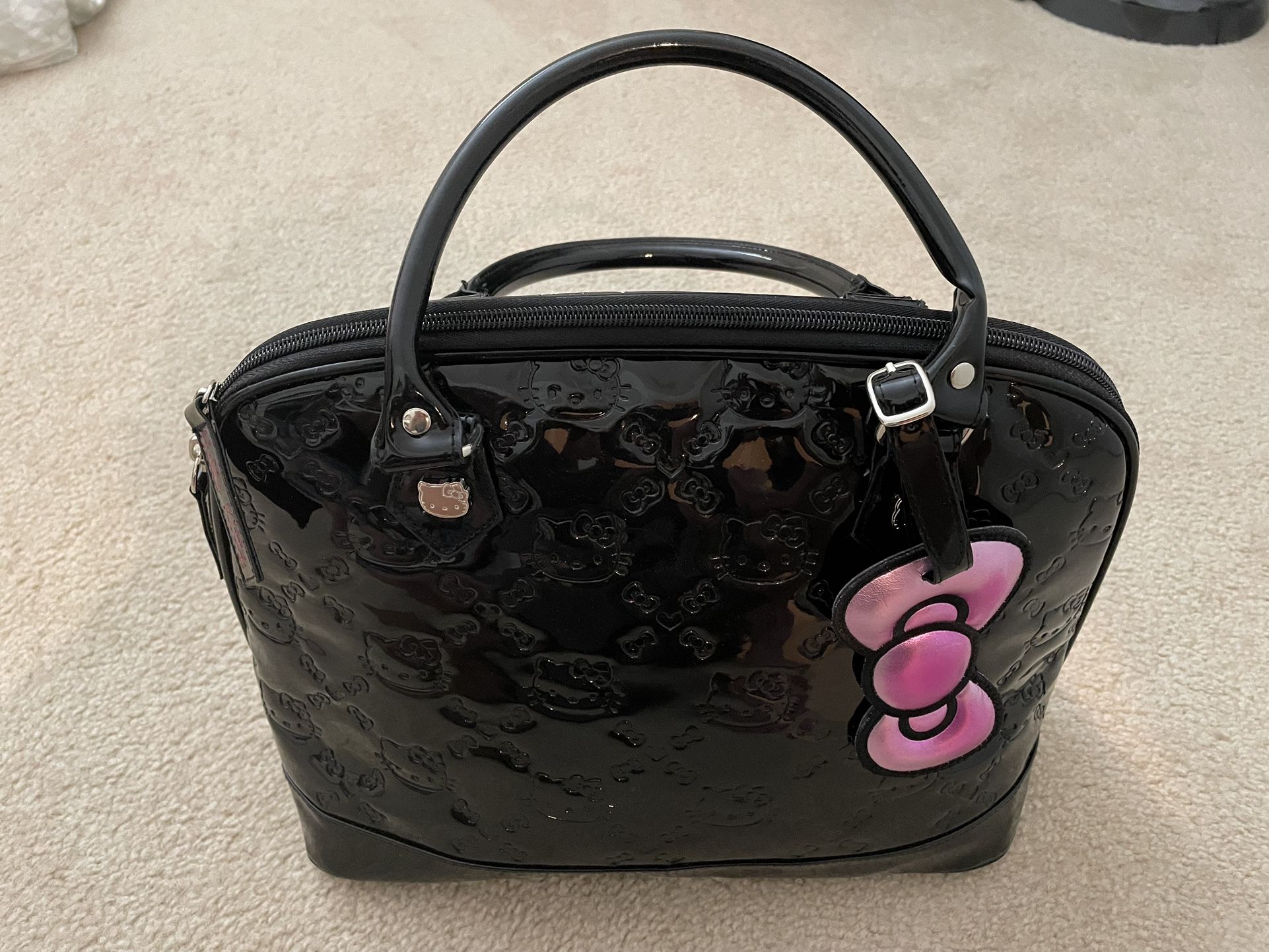 Loungefly Hello Kitty Purse Black Embossed Bowler Bag Tote Sanrio Patent Leather
