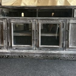 entertainment/TV table