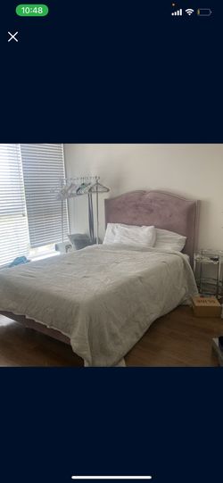 Queen bed & Mattress