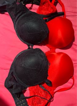 Bombshell Victoria secret bra