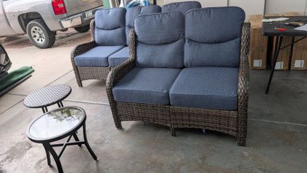 New Out The Box‼️ Outdoor Sofa & Loveseat w/ Choice Of Side Table