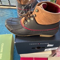 Women Size 9 Brown Tommy Hilfiger Boots