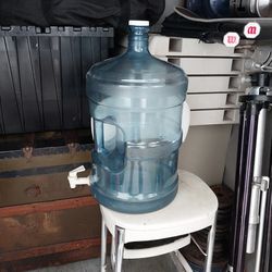 5 gallon water jug with spout (Drinking Water)