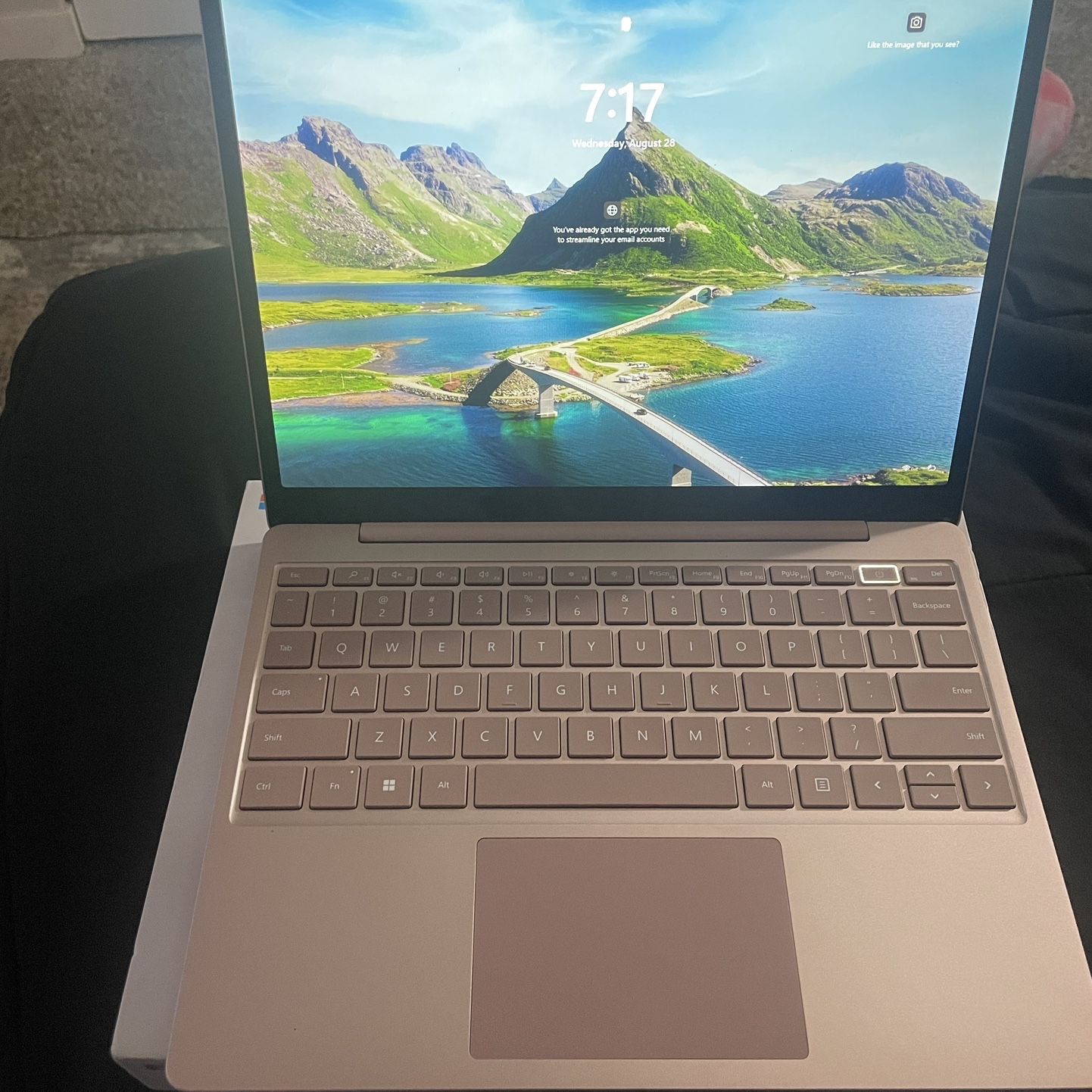 Microsoft surface Laptap Go 2 for Sale in Federal Way, WA - OfferUp