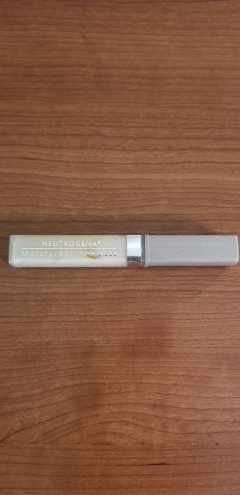 *Neutrogena* Moisture Shine Lip Gloss (Tickled) 07
