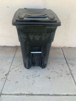 32 gallon bin