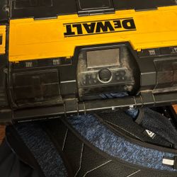 Tough System Dewalt Radio