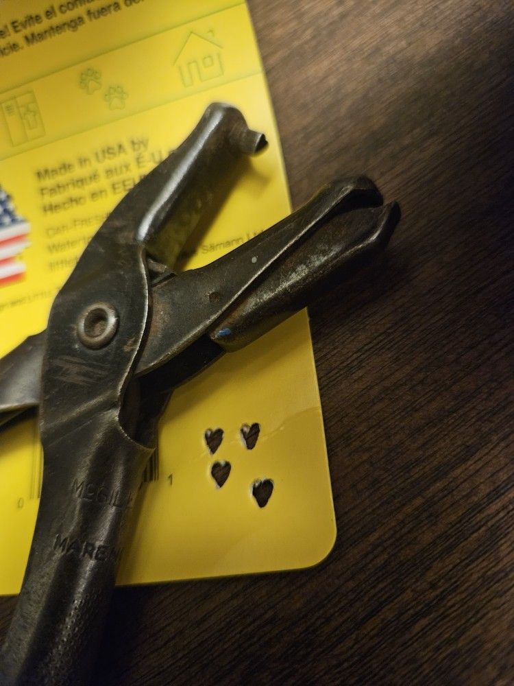 Heart Shaped Hole, Hole Punch