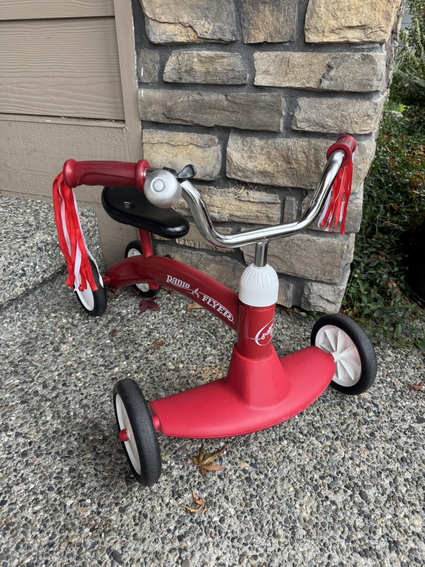 Radio Flyer Ride On Trike.