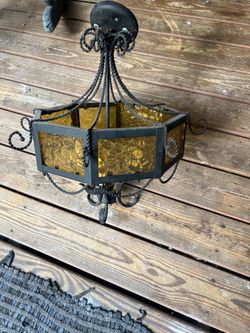 Vintage chandelier lighting