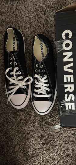 Converse shoes size 9 men