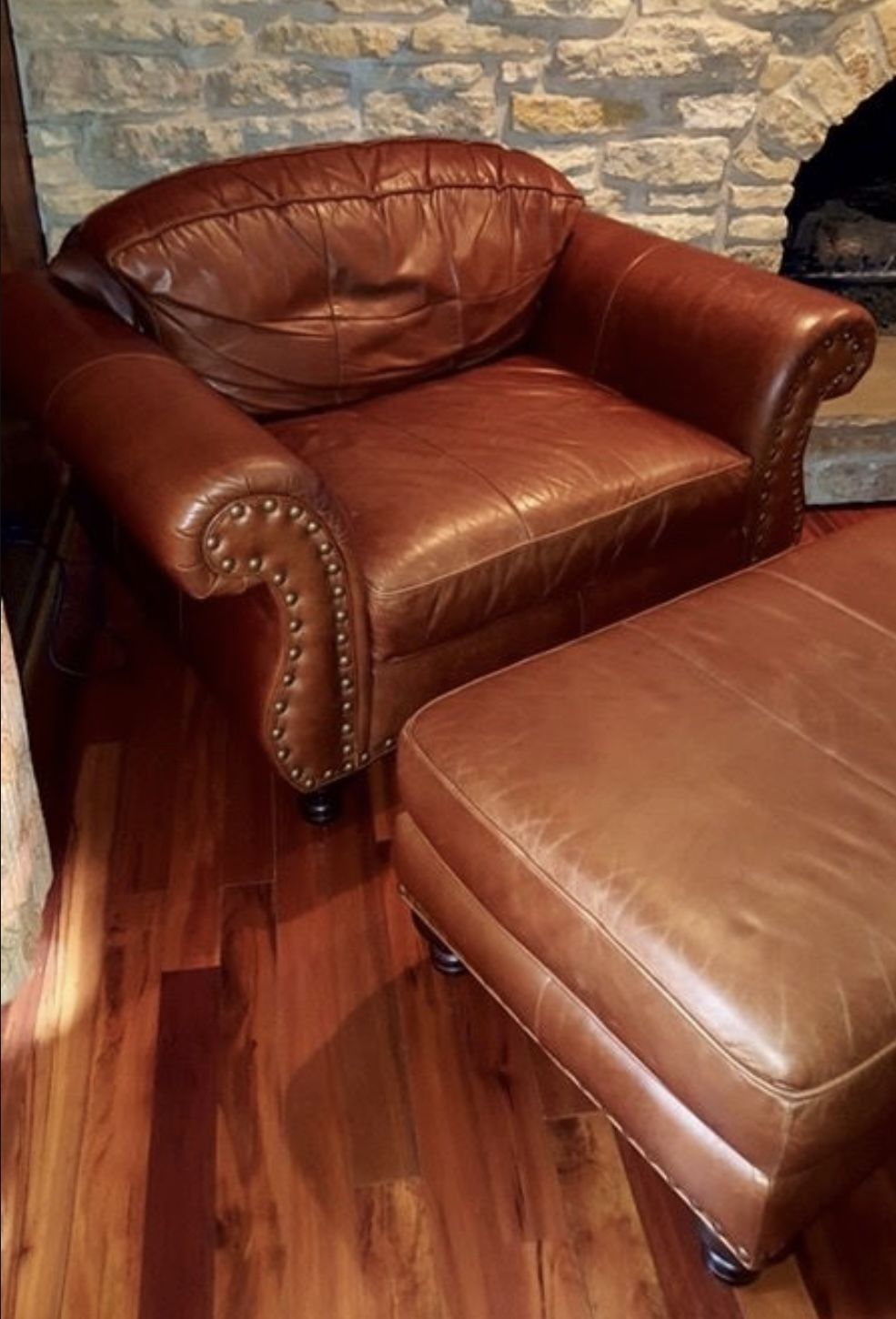 Leather Love Seat / Ottoman