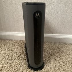 Motorola MG7550 Router Modem 
