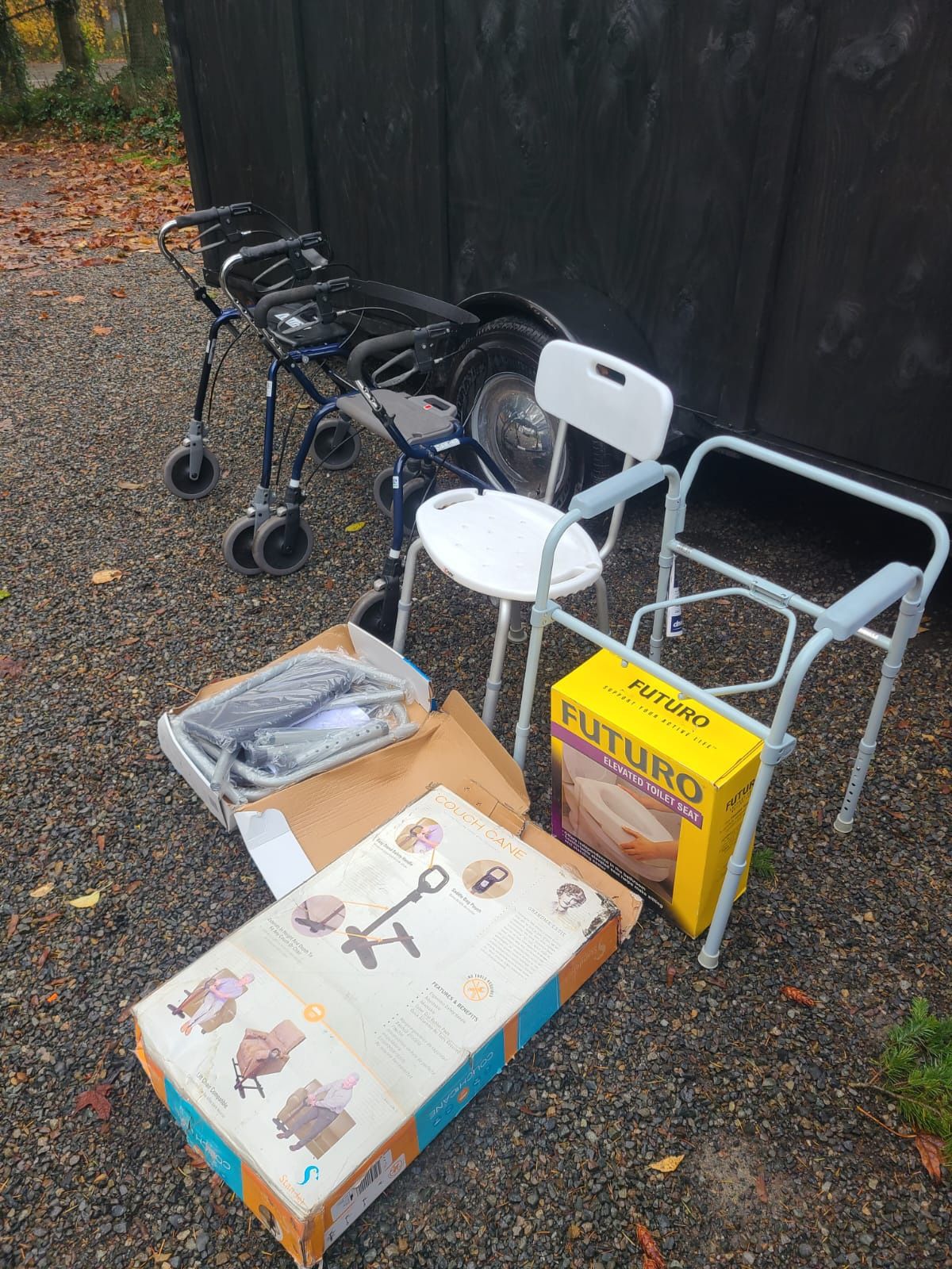 walkers, bathing chair