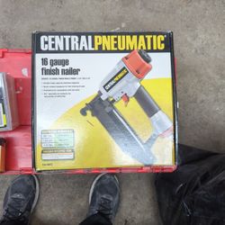 Nail Gun With Nails 16 Gauge 