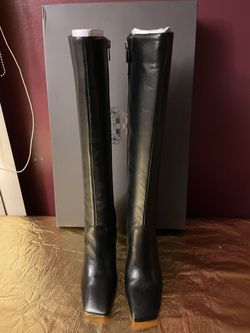 New Vince Camuto Boots Size 6.5