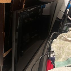 TV 40 Inch Black Sanyo 