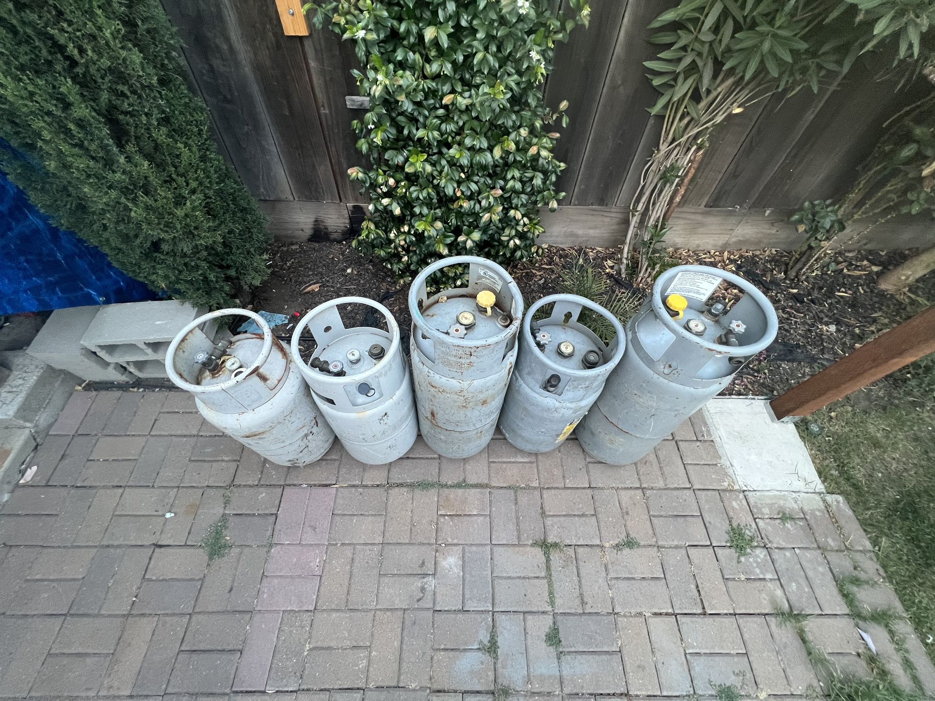 Forklift Gas Tanks 
