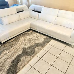 Like New 6 Months Old Leather Sectional Couch With Flipup Headrests And Corner Storage 