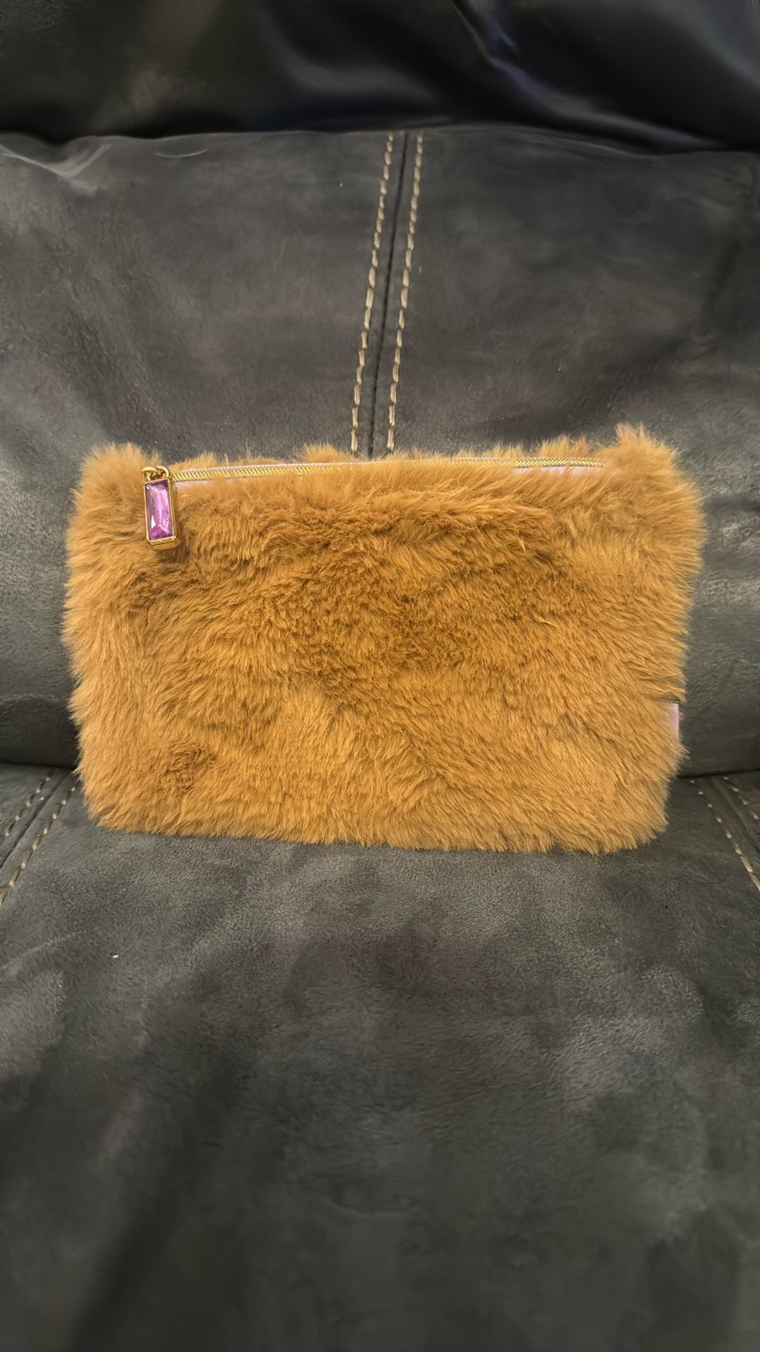 New Without Tags Ipsy Makeup Travel Toiletry Tote Bag Pouch