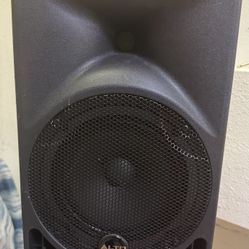 Alto 8 Speaker Powered Speaker 