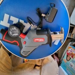 New Hyper Tough 12v Cordless Reciprocating Saw with battery And charger 