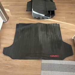 2023 GMC TERRAIN Cargo Mats