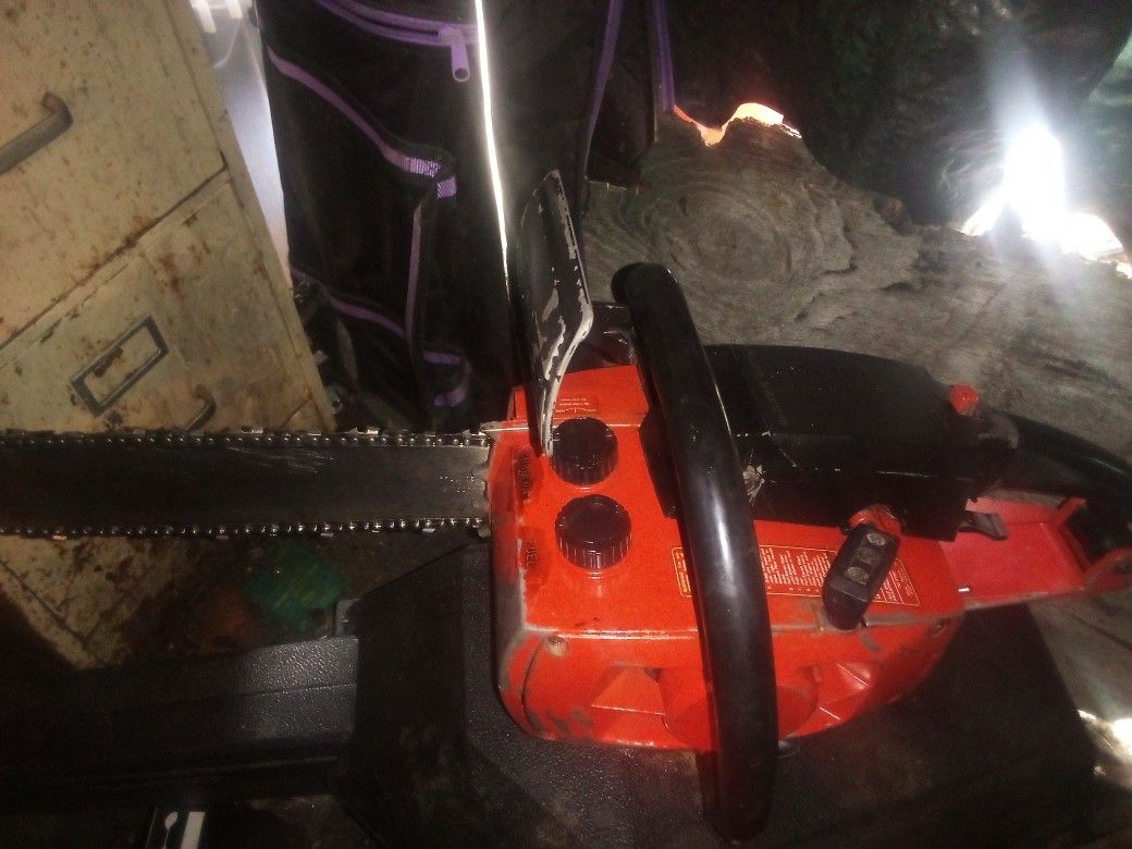 Vintage Craftsman 3.7/18" Bar Chainsaw 