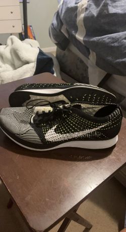 Nike Flyknit Racers