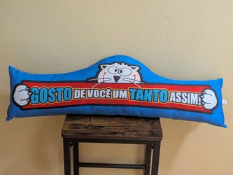 Kids Cat Body Pillow "Gosto de Você" 36" – Pristine Condition
