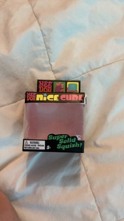 NeeDoh nice cube