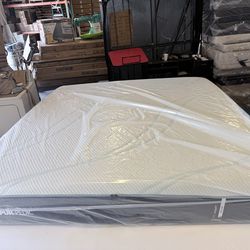 SALE 💥King mattress Tempurpedic ProAdapt medium contour